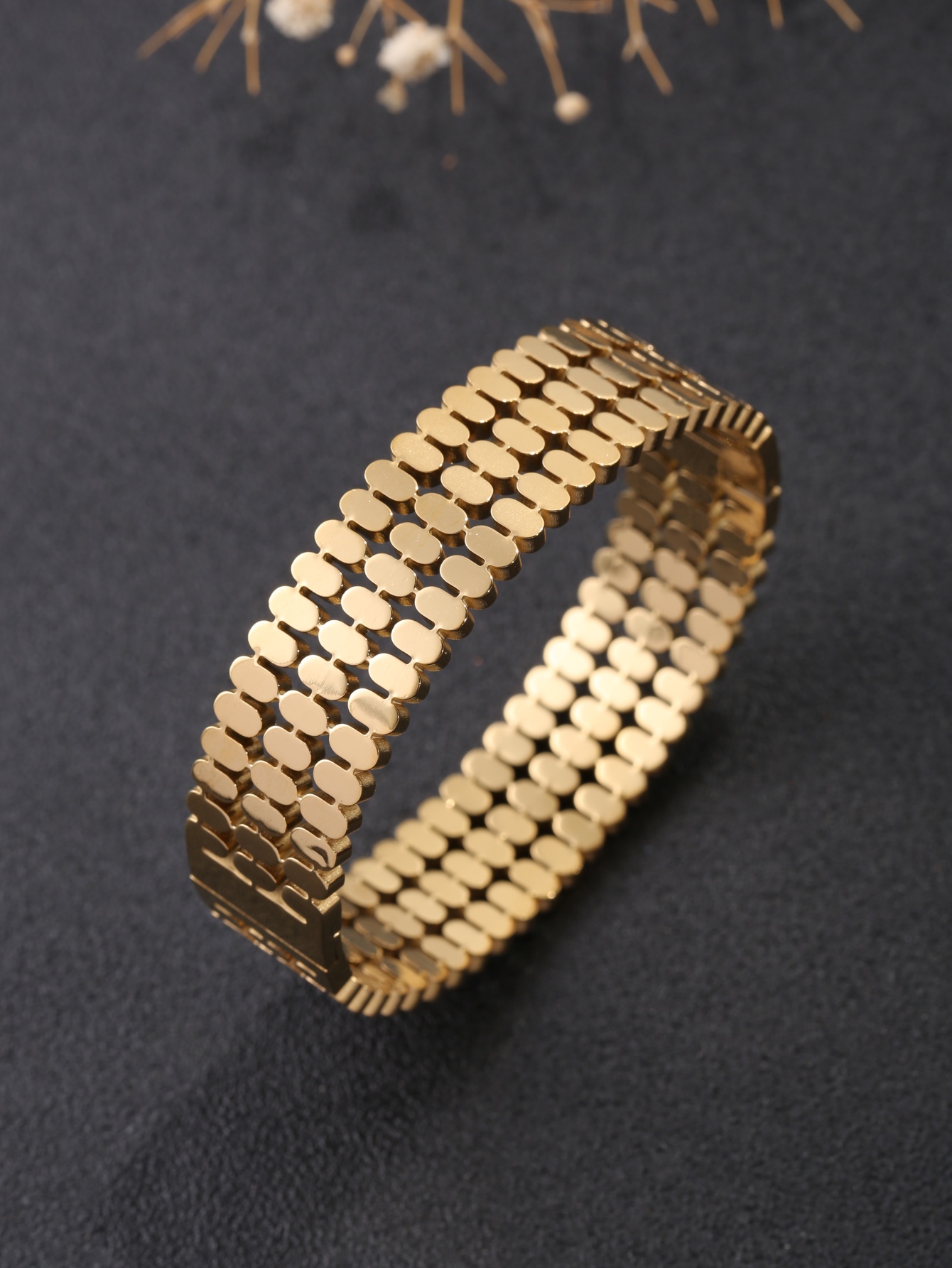 Women'S Accessories To Wear With Watch - สายนาฬิกาสแตนเลสสตีลชุบทอง 18K แบบกลวง 1 ชิ้น สายรัดข้อมือแบบกว้างพิเศษ
