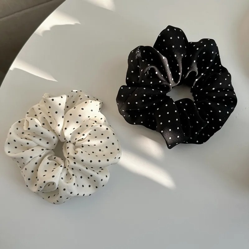 Women Accessories Wholesale - ยางรัดผมแบบมินิมอล 2 ชิ้น สำหรับผู้หญิง ผ้าไหมเทียม ลายจุด