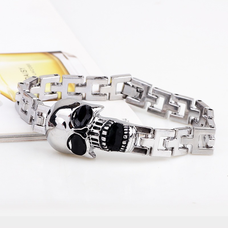 Women'S Accessories To Wear With Watch - กำไลข้อมือไทเทเนียมลายหัวกะโหลก ดีไซน์แบบหัวเข็มขัดนาฬิกา สไตล์โกธิค เครื่องประดับแฟชั่นสำหรับผู้หญิงผู้ชาย ใช้ได้ทุกวัน