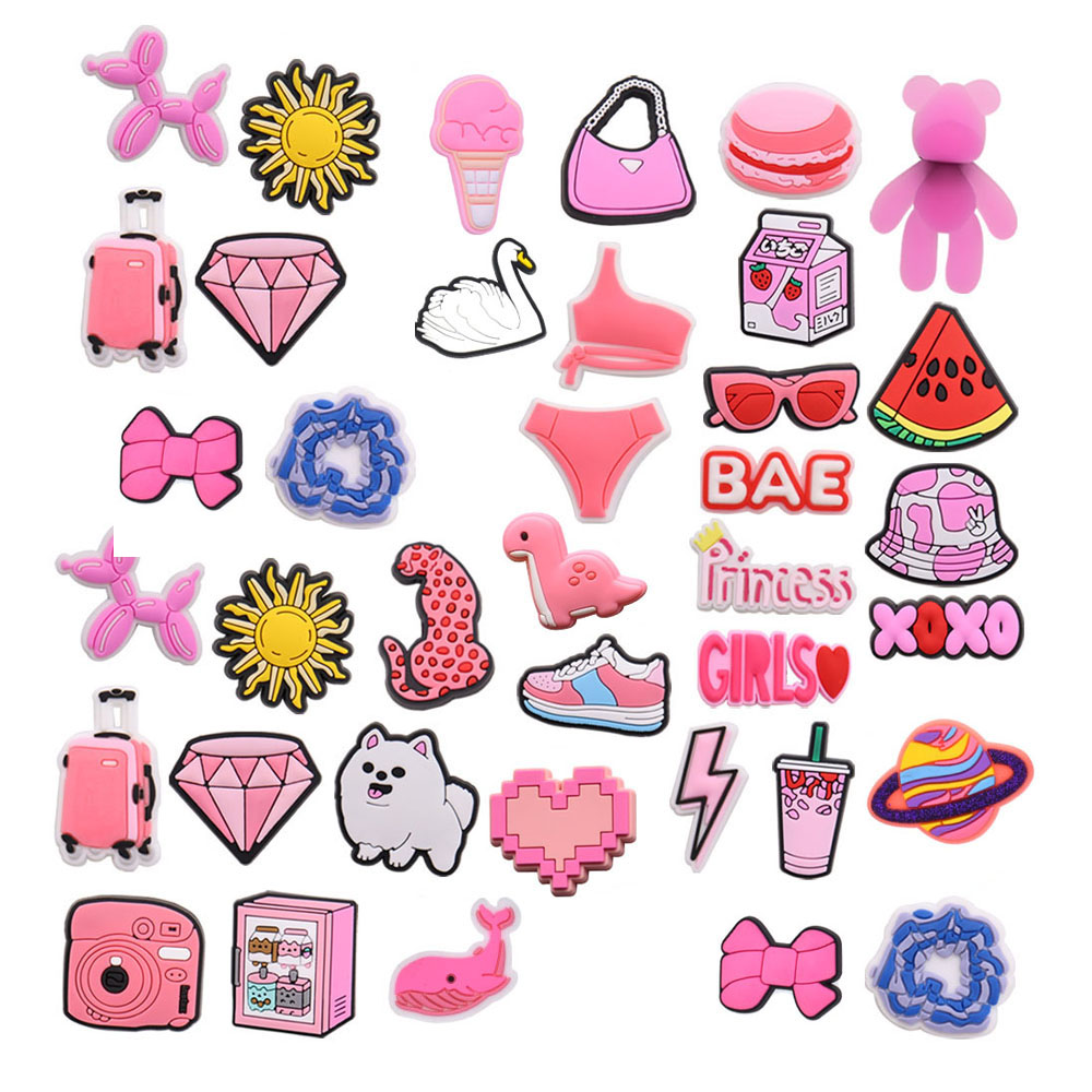 Women'S Accessories For Crocs - กระเป๋าใส่หมวกสีชมพูเครื่องรางสำหรับอุปกรณ์เสริม Crocs สำหรับผู้หญิงเข็มหมุดสำหรับเด็กกางเกงยีนส์เด็กผู้ชายเด็กผู้หญิงอุปกรณ์ตกแต่งรองเท้าหัวเข็มขัด