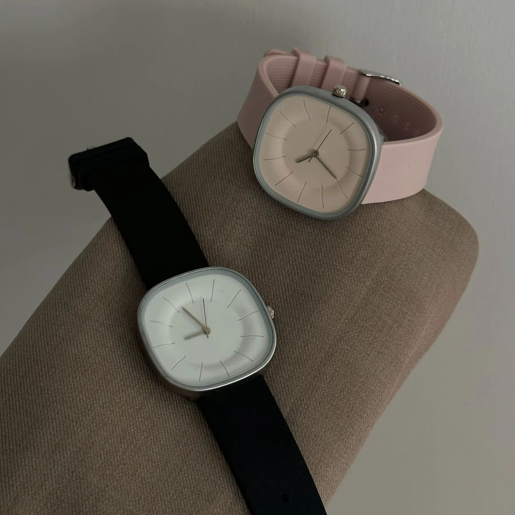 หน้าปัดสี่เหลี่ยมแบบมินิมอล นา - Women'S Accessories To Wear With Watch บทวิจารณ์และราคา